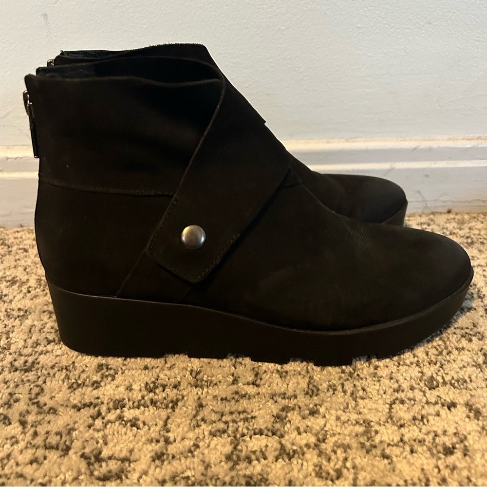 Eileen Fisher Tread Black Tumbled Nubuck Wedge Ankle Boots Size 6